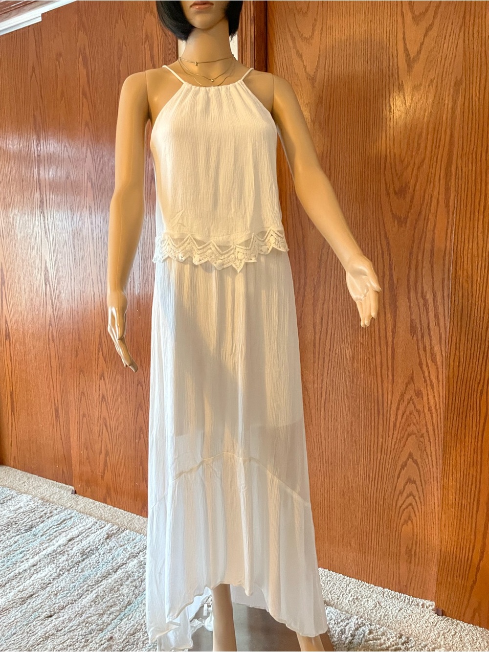 EUC/ Gracie white Maxie dress